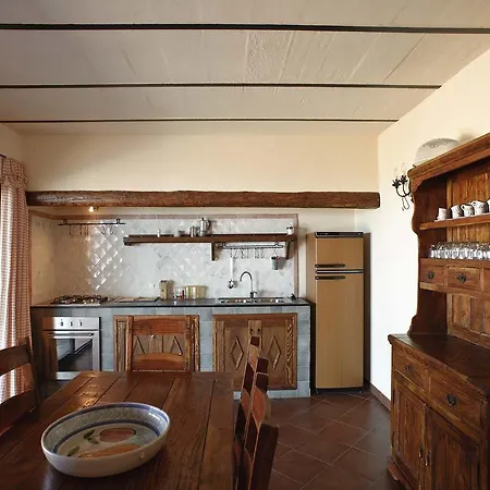 Le Case Di Pozzetti Apartment Collesano